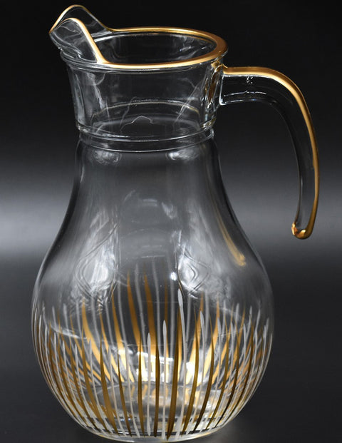 Pitcher Piramid