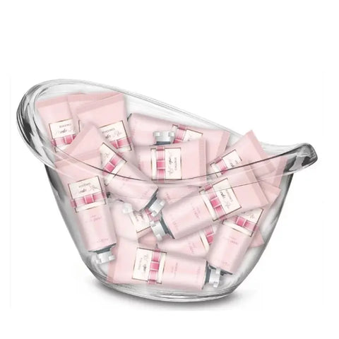 Mini Hand Cream Powder Rose in Bathtub